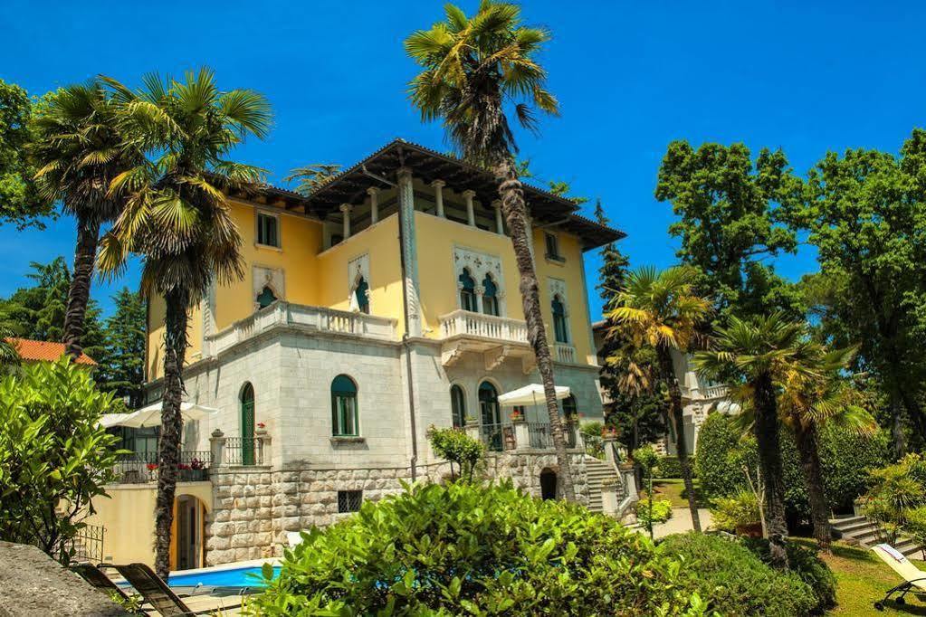 Hotel Villa Astra Lovran Eksteriør bilde