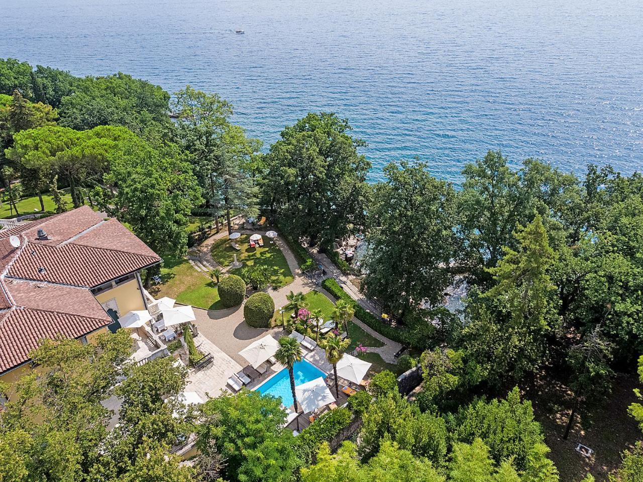 Hotel Villa Astra Lovran Eksteriør bilde
